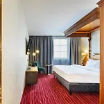 King's First Hotel