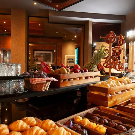 King's First 4* Munique