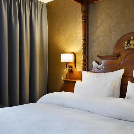 King's First Hotel