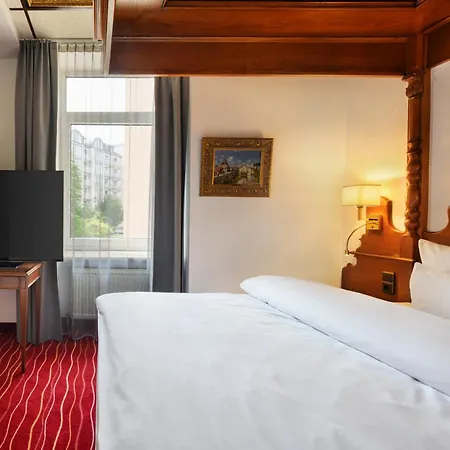 King's First 4* Munich