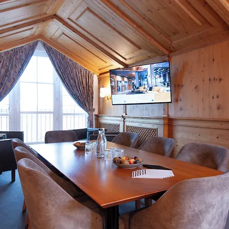 Hotel King's First München