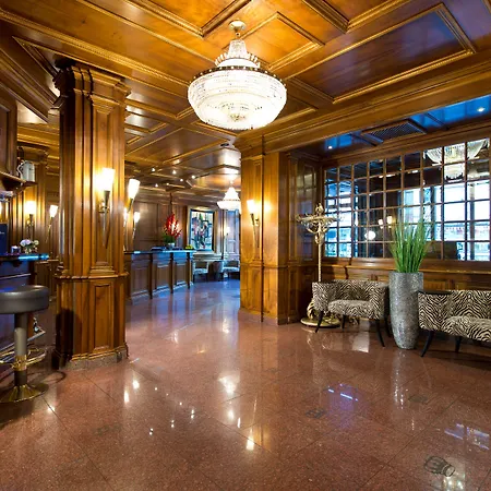 King's First Hotel 4*